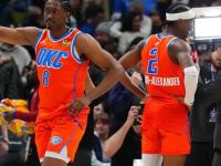 包含美网决赛对决在即！费城76人演练定位球，俄克拉荷马城雷霆密集防守应对的词条